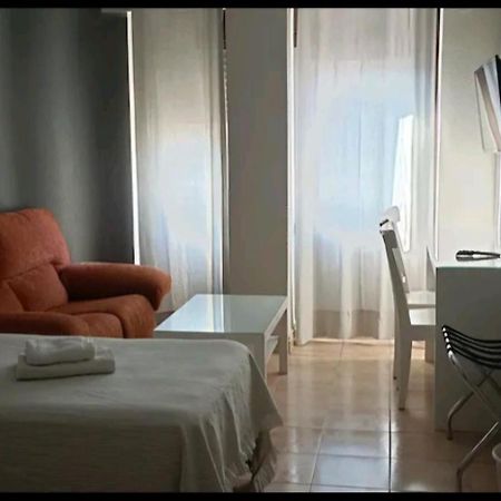 Apartamento Triana, 5 Mins Centro Sevilla Exteriör bild